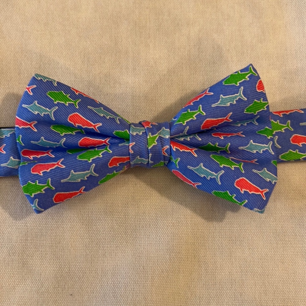Vineyard Vines shark bow tie